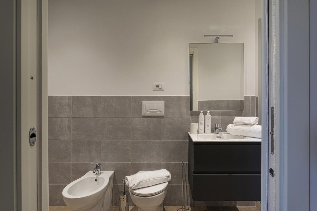 Brignole De Ferrari Apartments By Wonderful Italy Genoa Bagian luar foto